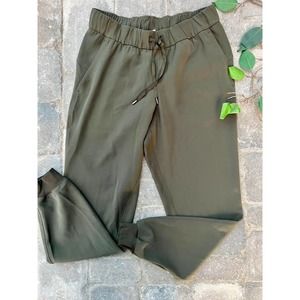 Lululemon high rise olive stretchy full length jogger size 6